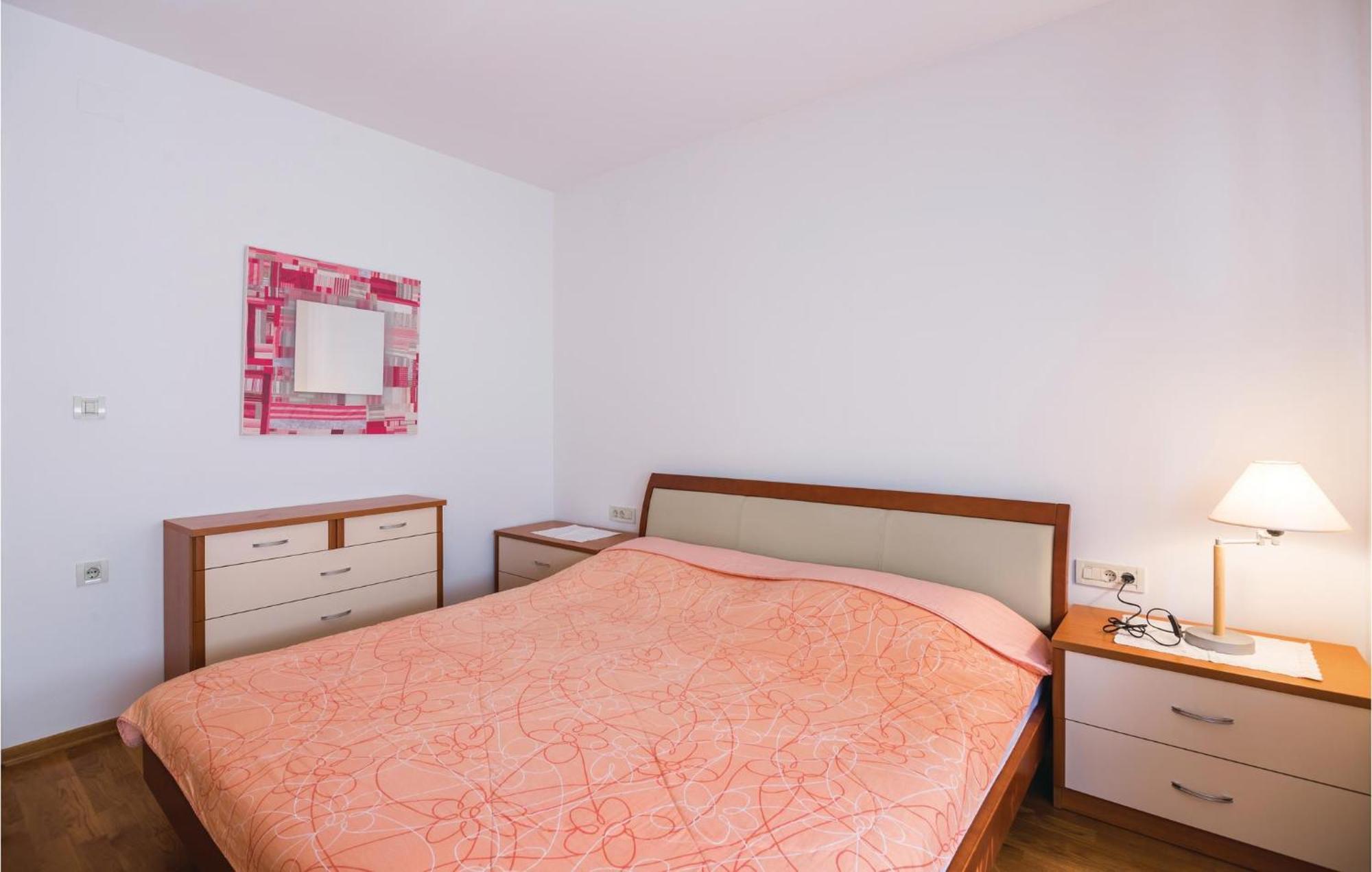 Cozy Apartment In Rijeka With Kitchen Kültér fotó
